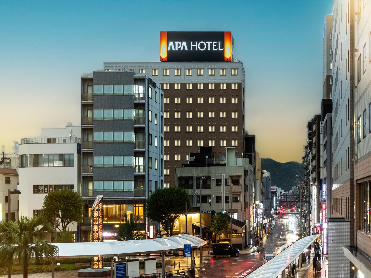 アパホテル〈鹿児島中央駅前〉