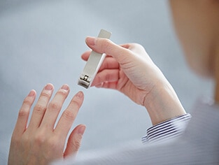 ビジネスホテルで爪切りは借りられる?